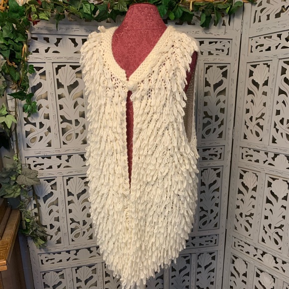 Lauren Michelle Sweaters - CREAM CROTCHET LOOPED SLEEVELESS CARDIGAN SWEATER VEST